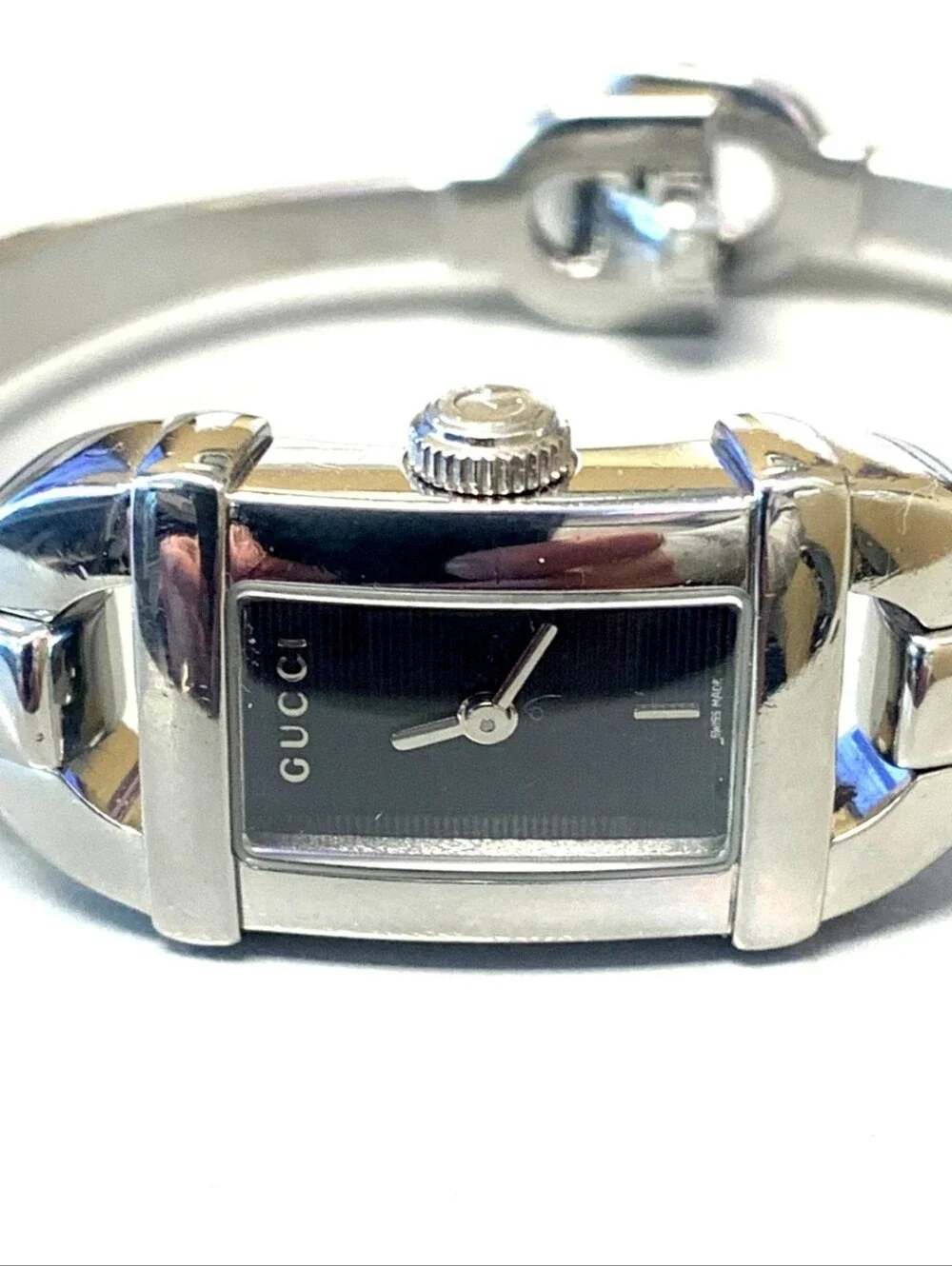 Gucci 6800L Bangle Watch: